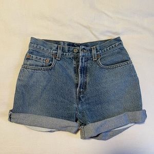 Levi’s jean short